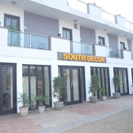 Hotel Pace Gurgaon Exterior photo