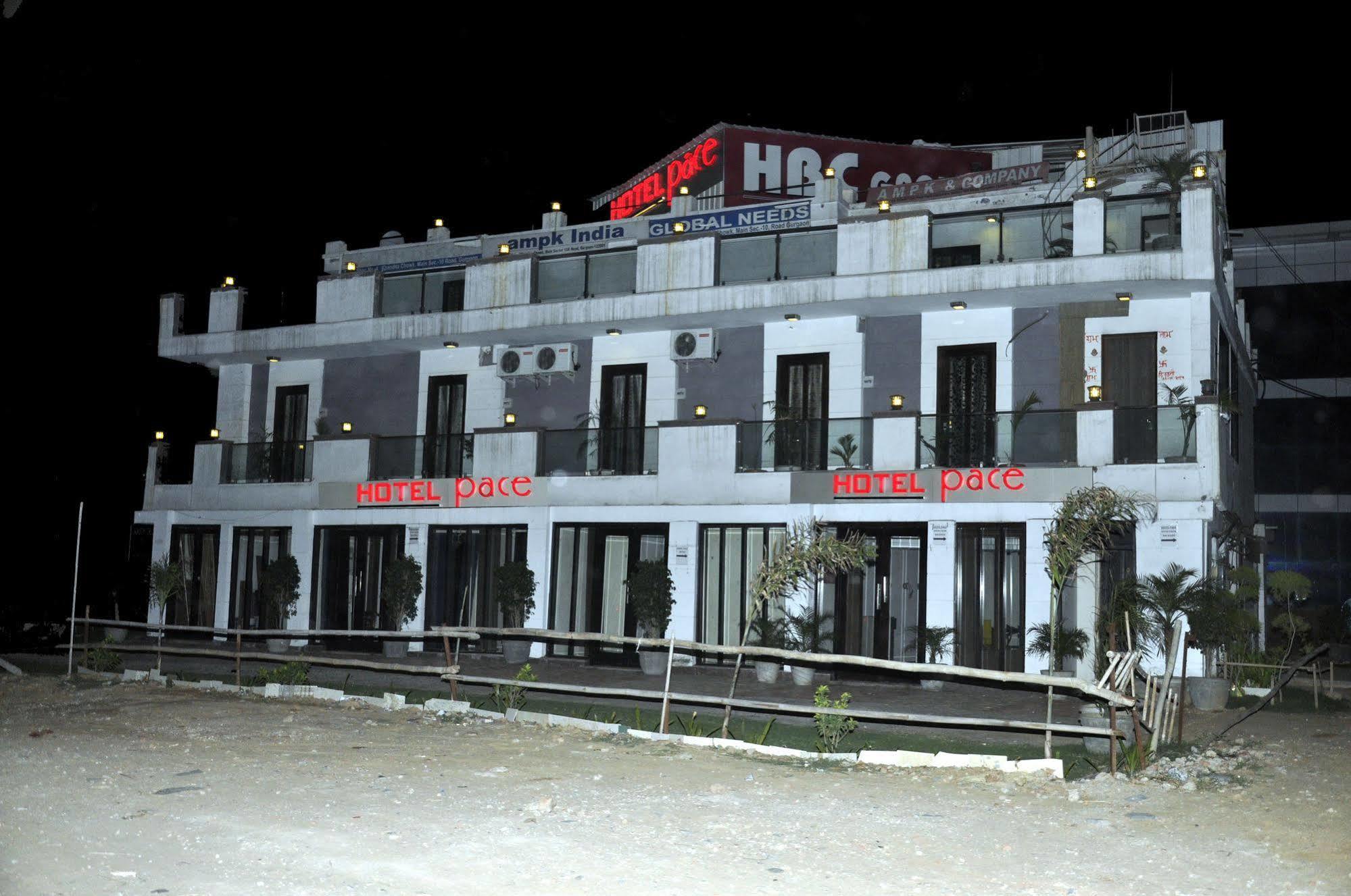 Hotel Pace Gurgaon Exterior photo
