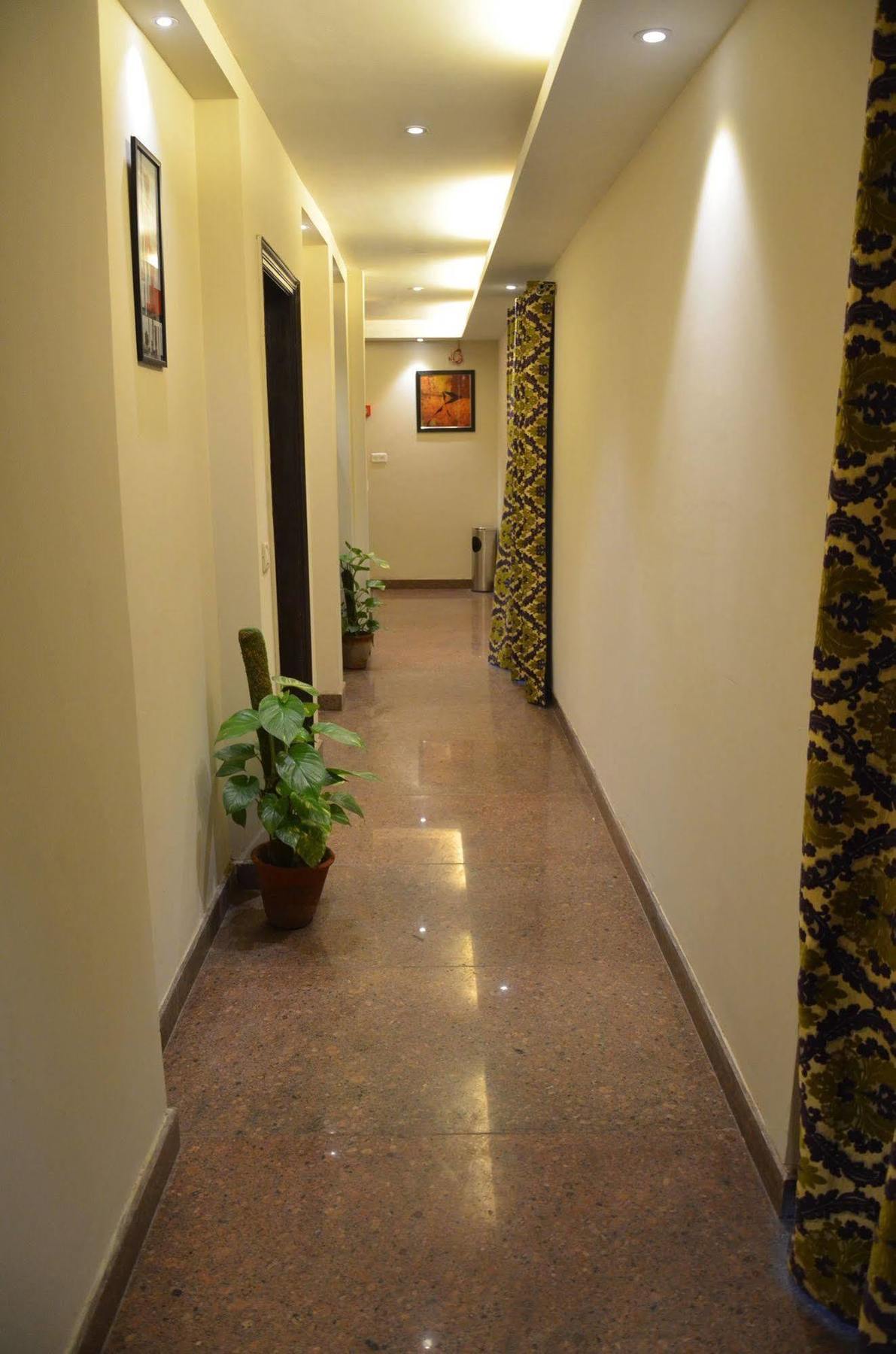 Hotel Pace Gurgaon Exterior photo